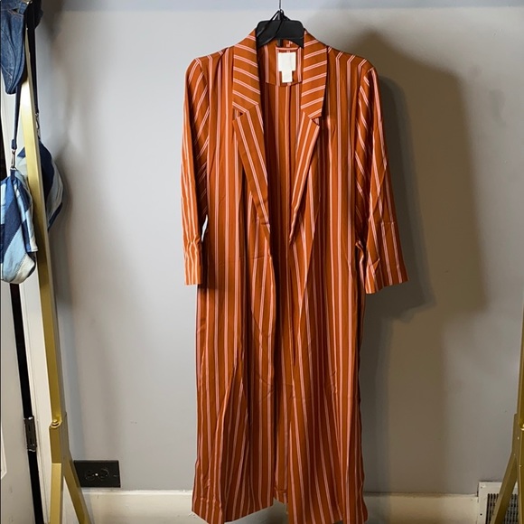 H&M Jackets & Blazers - NWOT H&M calf length belted duster sz 8 w/pockets